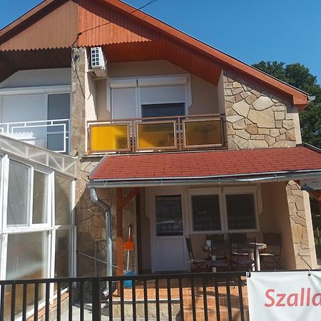 Villa Napsugar Nyaralo Fonyód Esterno foto